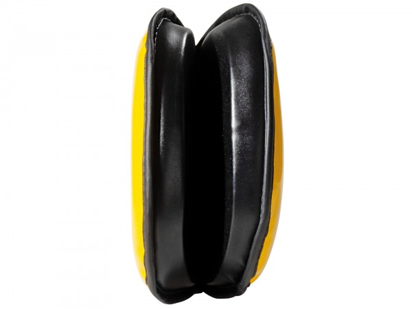 Colpitore arti marziali taekwondo karate bambino