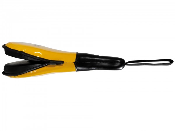 Colpitore arti marziali taekwondo karate bambino